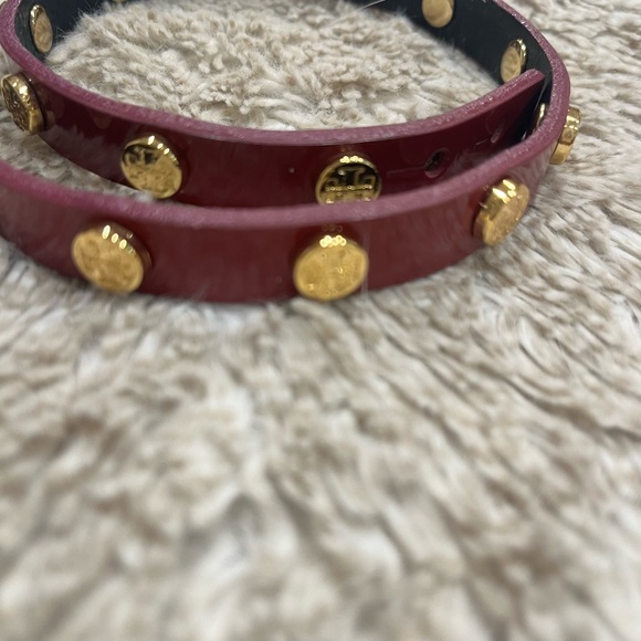 Tory Burch double wrap patent wrap around  bracelet - Picture 4 of 5